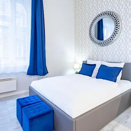 Very - Comfy - Design * Budapeszt